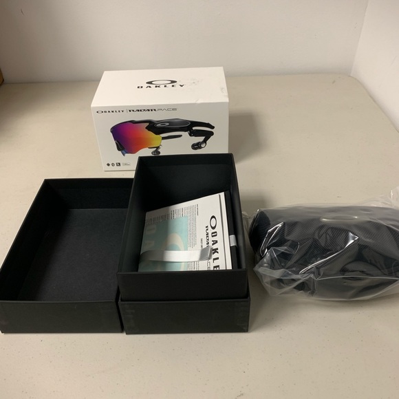 Oakley Radar Pace - Picture 2 of 4